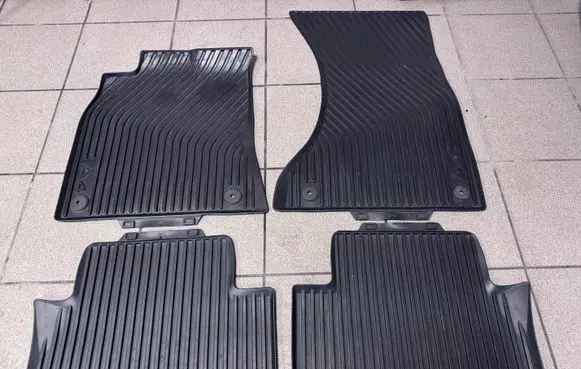 Audi A4 S4 B8 8K Car floor mat set 8K0061511 8K1061501 8K1061221