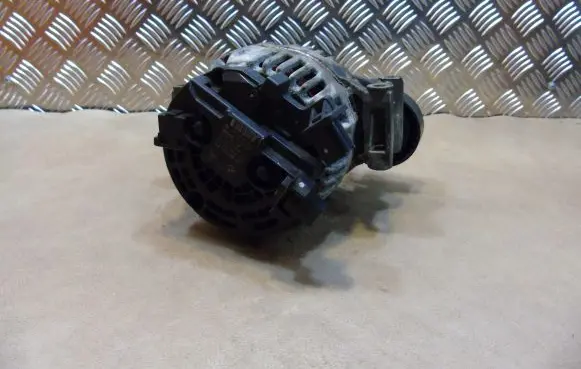 BMW 1 E81 E87 Generator/alternator 7532964