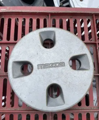 Mazda 323 Original wheel cap 6778