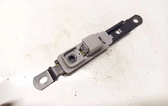 Nissan Primera Seat belt adjustment rail 