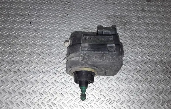 Renault Scenic I Headlight level adjustment motor 7700840141