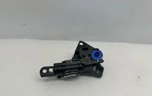 BMW 5 F10 F11 Glove box lock 03F1010017
