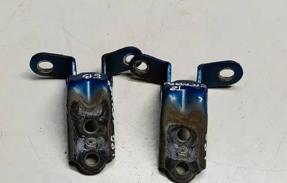KIA Sportage Front door hinge set AF1AW84