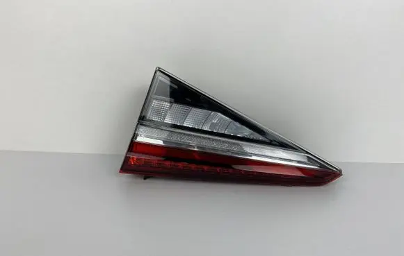 Skoda Kodiaq Tailgate rear/tail lights 565 945