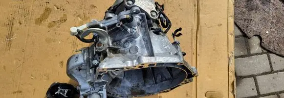 Peugeot 3008 II Manual 5 speed gearbox 20ET56 8360387