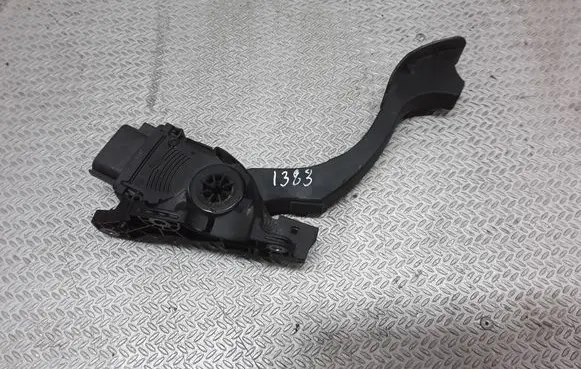 Ford Mondeo MK IV Accelerator throttle pedal 6G929F836RC
