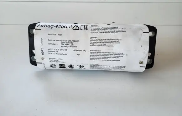 Volkswagen Tiguan Passenger airbag