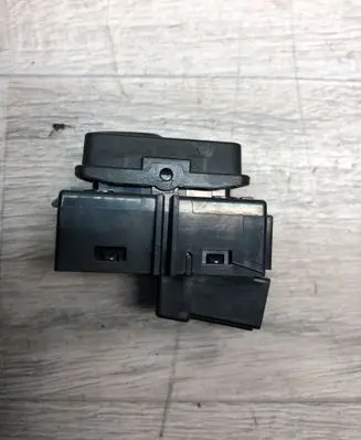 Volvo XC70 Central locking switch button 31343099