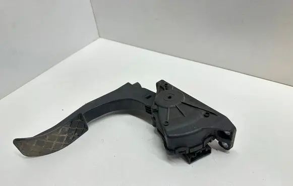 Audi A6 S6 C6 4F Accelerator throttle pedal 4F1721523B 6PV00898407