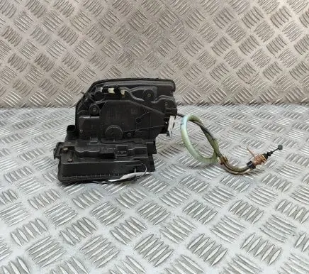 BMW X5 F15 Front door lock 7477688