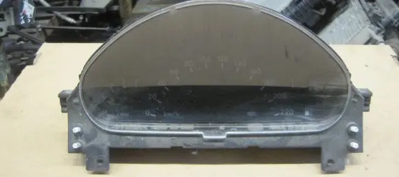 Mercedes-Benz Vaneo W414 Speedometer (instrument cluster) 09052680091