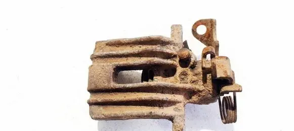 Volkswagen PASSAT B5 Rear brake caliper