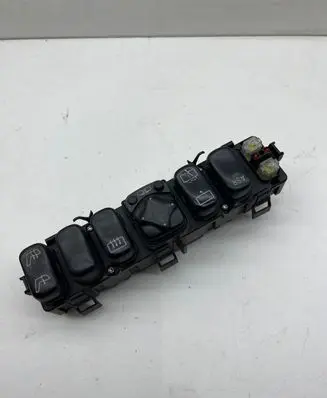 Mercedes-Benz A W168 Other switches/knobs/shifts 1688203810 33011101 270902