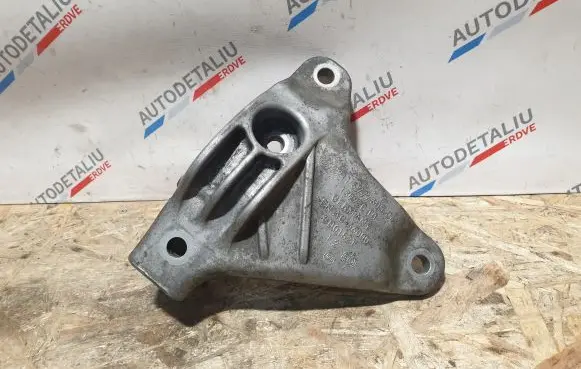 BMW 5 F10 F11 Engine mounting bracket 6777605 22116777605