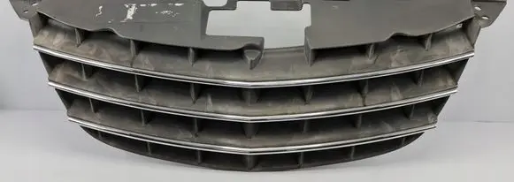 Chrysler Sebring (JS) Front bumper upper radiator grill 0YW36TRMAC