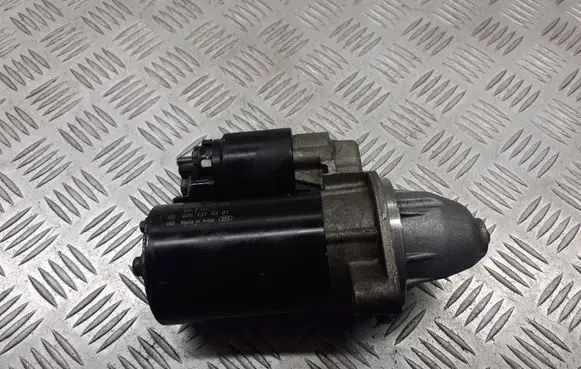 Mercedes-Benz C AMG W202 Starter motor 0051515301
