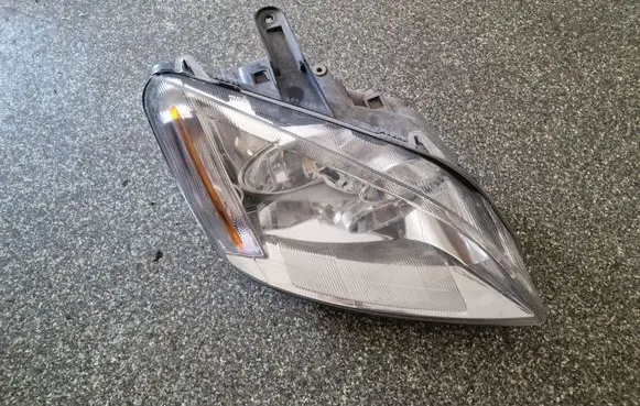 Ford Focus C-MAX Headlight/headlamp