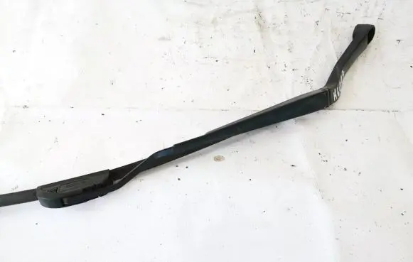 Opel Insignia A Front wiper blade arm 13227401