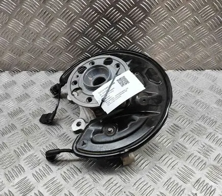 Mercedes-Benz EQC Rear wheel hub A2133503105