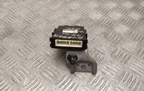 Toyota Avensis T270 Engine control unit/module ECU 896810F030