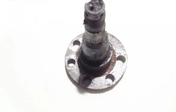 Volkswagen PASSAT B3 Stub axle 
