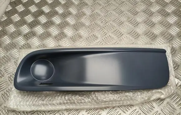 Volkswagen Transporter - Caravelle T5 Front grill 7H5807489A