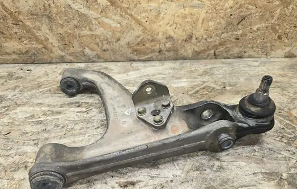 Maserati Coupe Front lower control arm/wishbone 386600303
