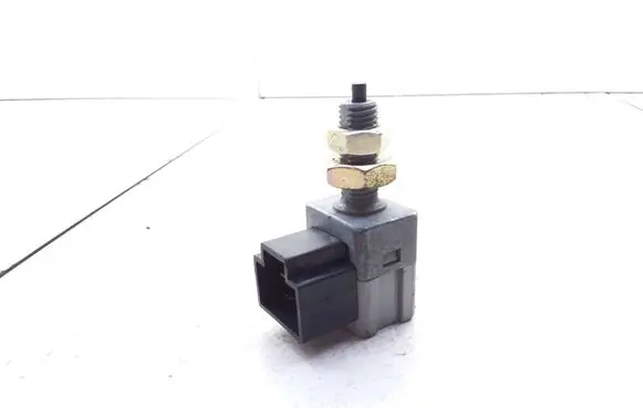 Hyundai Santa Fe Brake pedal sensor switch 9381038110