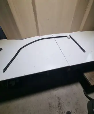 Mitsubishi Pajero Front door rubber seal 