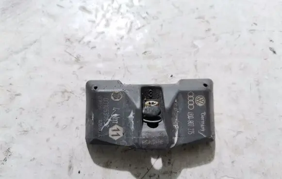 Audi A6 S6 C6 4F Tire pressure sensor 4D0907275