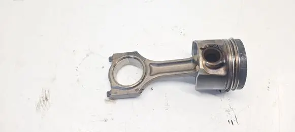 BMW 4 F32 F33 Piston with connecting rod