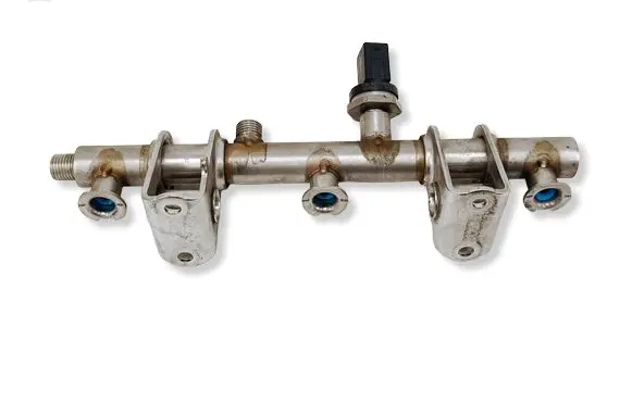 Porsche Macan (95B) Fuel main line pipe 94611011800 06J906051F