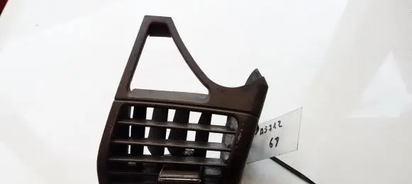 Dash center air vent grill
