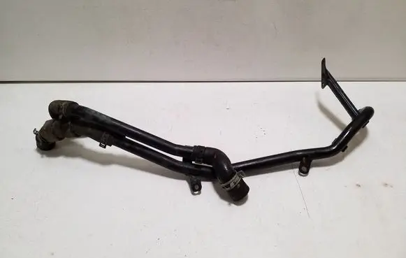 Volkswagen PASSAT B8 Engine coolant pipe/hose 5Q0121070AF 5Q0122157AJ 5Q0122073R