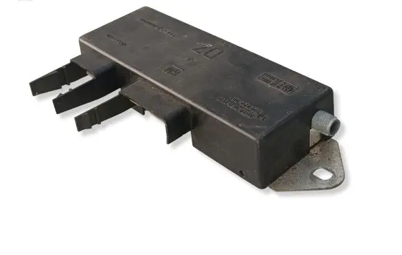 Opel Omega B2 Antenna control unit 90563190