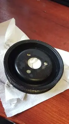 BMW 5 E39 Power steering pump pulley 2246719