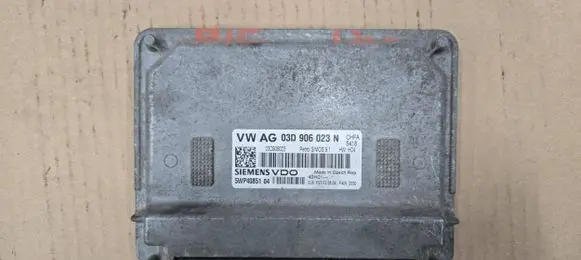 Skoda Fabia Mk2 (5J) Engine control unit/module 03D906023N