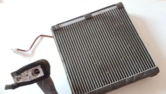 Air conditioning (A/C) radiator (interior)