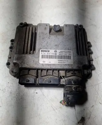 Renault Laguna II Engine control unit/module 0281012770 8200527713