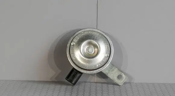 Mercedes-Benz Sprinter W907 W910 Horn signal A9075404905