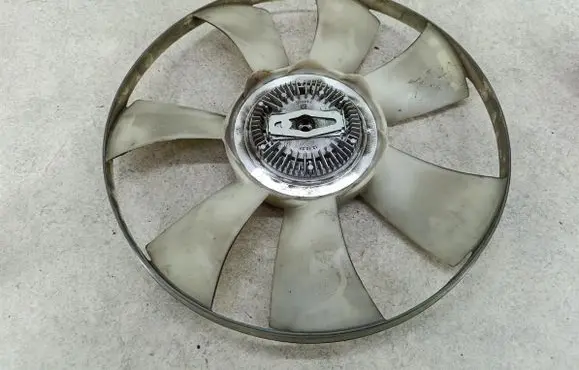 Volkswagen Crafter Viscous fan 86217NISSENS
