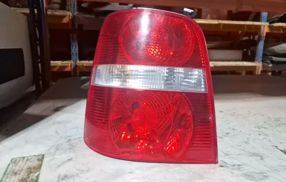 Volkswagen Touran I Rear/tail lights