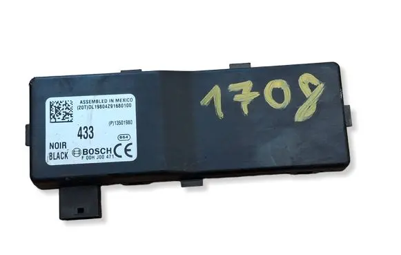 Opel Insignia A Door central lock control unit/module 13501980 F00HJ00471