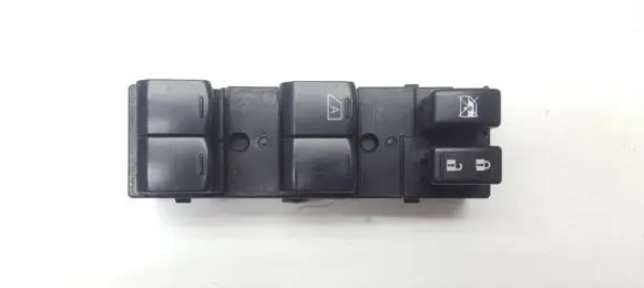 Nissan Note (E12) Quarter vent window switch 