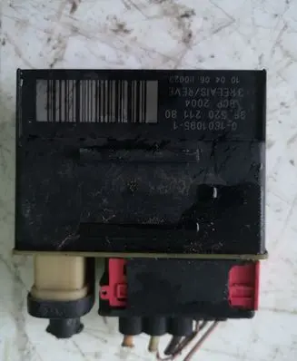 Citroen C4 I Picasso Glow plug pre-heat relay 9652021180