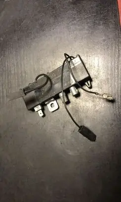 BMW 3 E36 Antenna control unit 1387751