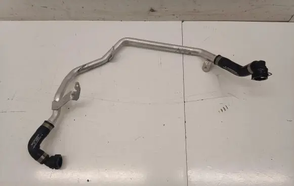 Mercedes-Benz E AMG W213 Engine coolant pipe/hose A2562032700