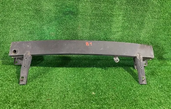 Hyundai i30 Front bumper cross member