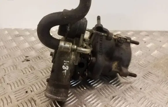Volkswagen PASSAT B5 Turbo 058145703C K0300595306