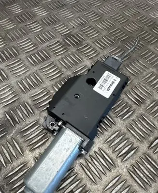 Nissan X-Trail T32 Sunroof motor/actuator NA32V05 SNA32311193 7G114223132